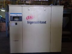 Compressor de Ar Ingersoll no Interior de SP